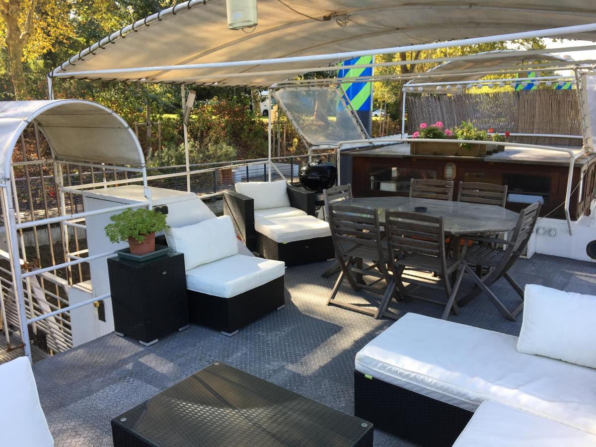 Boat For Guest Hotell Issy-les-Moulineaux Rum bild